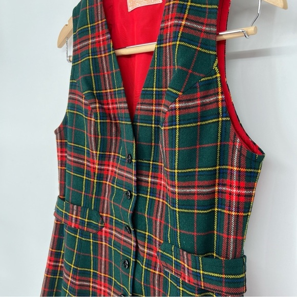 Vintage Pendleton Virgin Wool Red Green Plaid Holiday Festive Vest - Picture 7 of 15